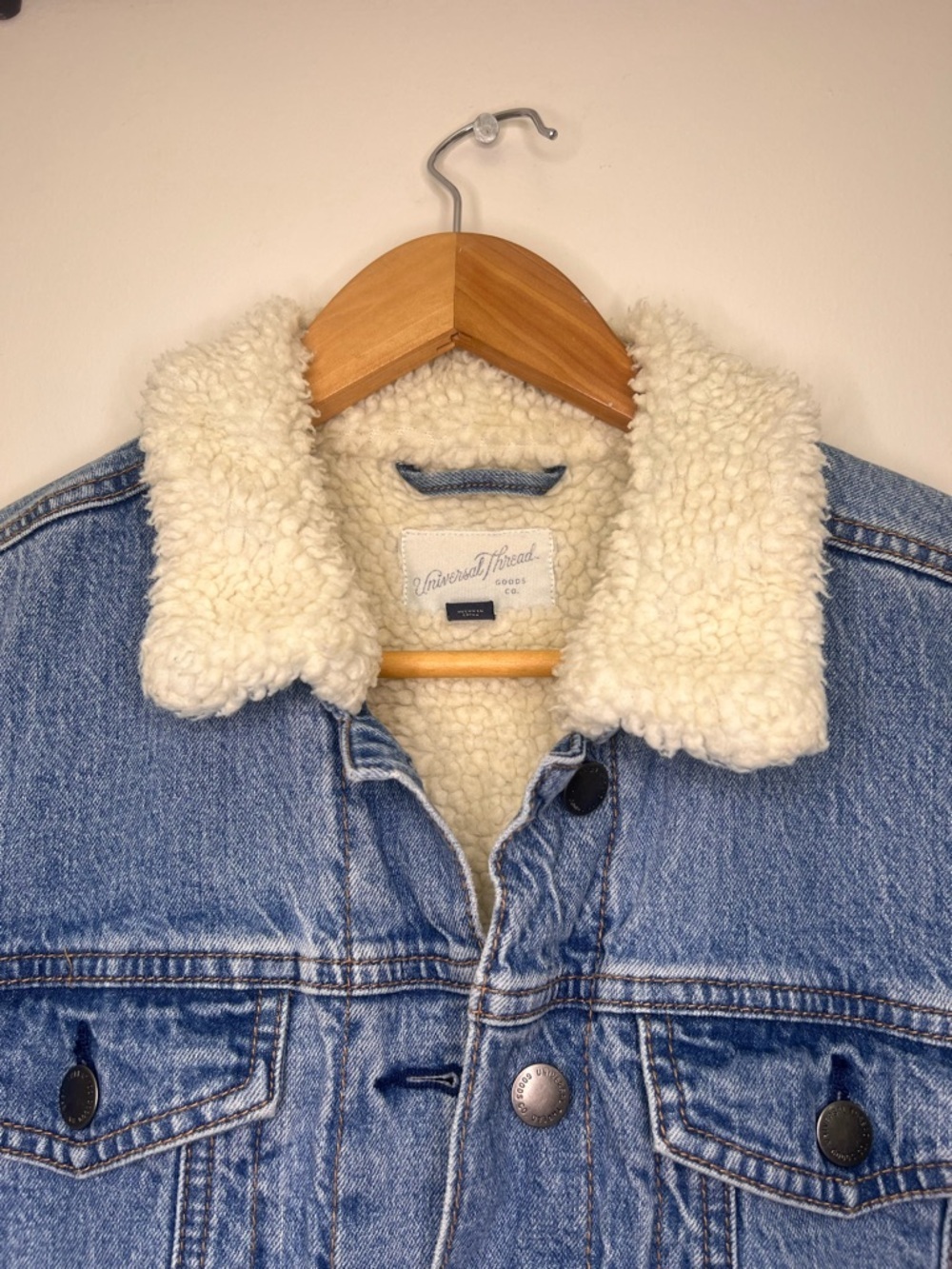 Universal Thread Sherpa Lined Denim Jacket L Cozy Trucker Jean Jacket - Picture 2 of 8